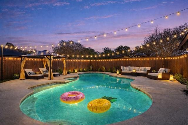 property at 3204 Lynbrook Dr