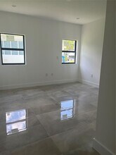 2877 SE 1st Ct in Boynton Beach, FL - Building Photo - Building Photo