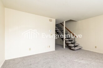 7641 Dalmation Dr in Dayton, OH - Building Photo - Building Photo