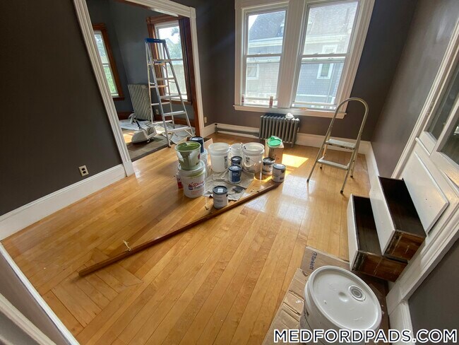 48 Summer St in Medford, MA - Foto de edificio - Building Photo