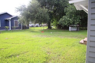 10801 Invierno St in Houston, TX - Building Photo - Building Photo