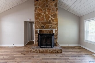 2843 Hobbs Island Rd SE in Huntsville, AL - Building Photo - Building Photo
