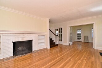 3180 Chadbourne Rd in Shaker Heights, OH - Building Photo - Building Photo