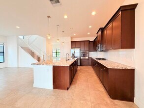 2074 Dickens Terrace in Palm Beach Gardens, FL - Building Photo - Building Photo