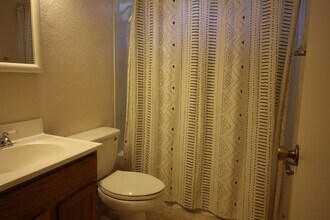 600 McConnell Ave in Santa Rosa, CA - Building Photo - Building Photo
