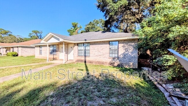 912 Rentz Ave in Pensacola, FL - Building Photo - Building Photo