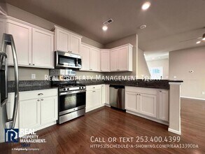 3428 Hera St NE in Lacey, WA - Building Photo - Building Photo