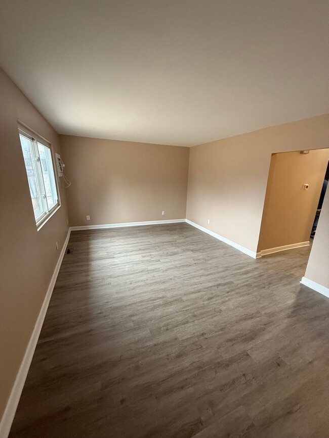 240 Tedmark Ct in Kankakee, IL - Building Photo - Building Photo