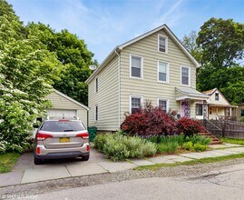 16 Fowler St in Beacon, NY - Building Photo - Building Photo