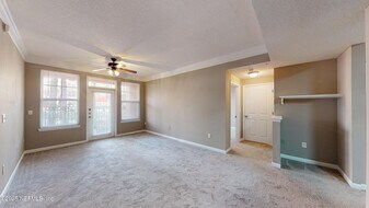 10435 Mid Town Pkwy in Jacksonville, FL - Building Photo