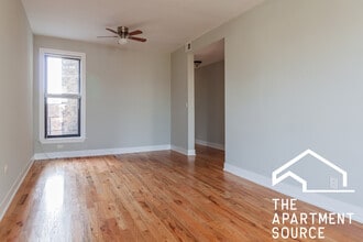 638 W Oakdale Ave, Unit 2 in Chicago, IL - Building Photo - Building Photo