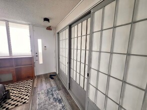 1212 Punahou St, Unit 3207 in Honolulu, HI - Foto de edificio - Building Photo