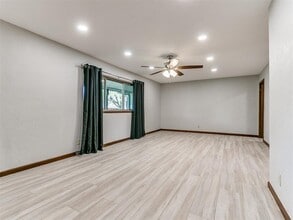 2641 Osborne Dr in Norman, OK - Building Photo - Building Photo