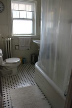 2-8 Lynwood Pl in New Haven, CT - Building Photo - Interior Photo