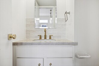 1201 McDuffie St in Houston, TX - Building Photo - Building Photo