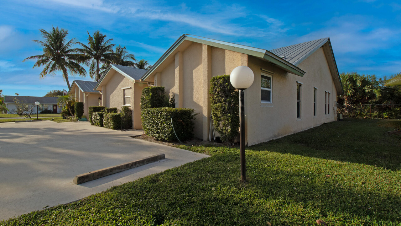 7609 SE Hobe Terrace in Hobe Sound, FL - Building Photo