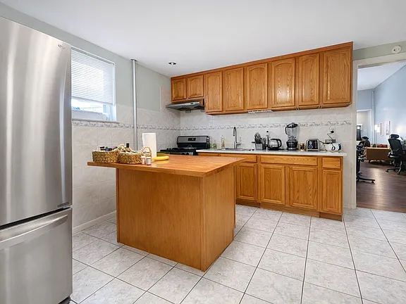 592 Evergreen Ave in Brooklyn, NY - Building Photo - Building Photo