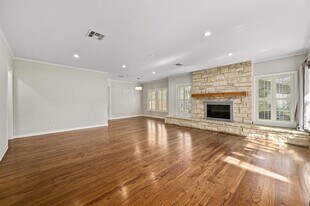 2500 Winsted Ln in Austin, TX - Building Photo