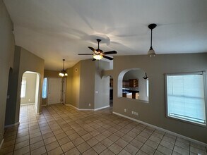 9360 N Waxwing Ct in Tucson, AZ - Building Photo - Building Photo