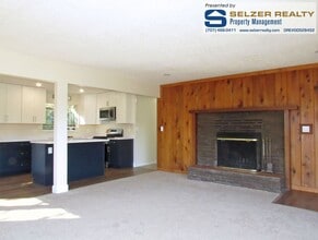 293 Toyon Rd in Ukiah, CA - Building Photo - Building Photo