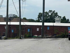 2002 Greene St in Columbia, SC - Building Photo - Building Photo