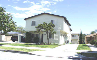 7100 Kittyhawk Ave Apartamentos