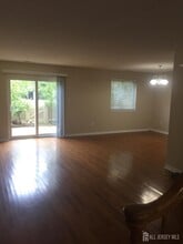 94 Tennyson Dr in Plainsboro, NJ - Building Photo - Building Photo