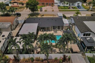 5103 SW 128th Pl in Miami, FL - Building Photo - Building Photo