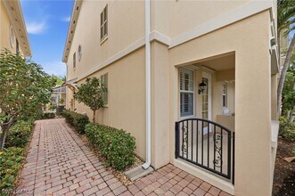 8108 Josefa Way in Naples, FL - Building Photo - Building Photo