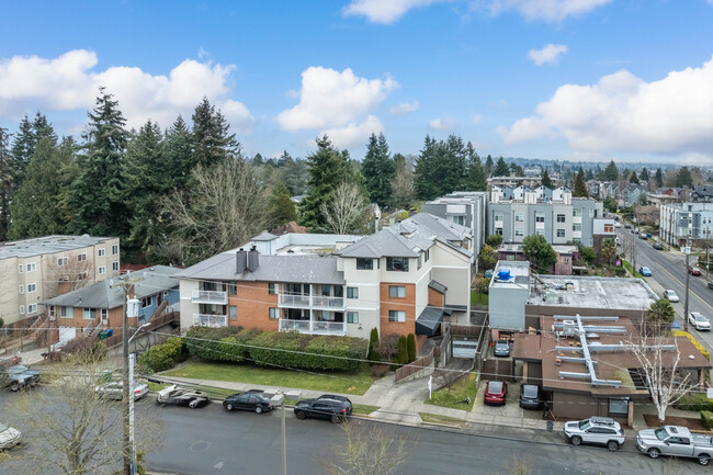 8508 Mary Ave NW in Seattle, WA - Building Photo - Building Photo