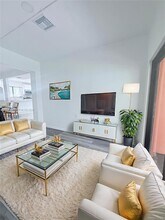 9300 SW 52nd Terrace in Miami, FL - Building Photo - Building Photo