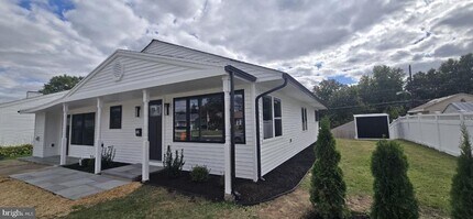 702 Beaumont Rd in Fairless Hills, PA - Building Photo - Building Photo