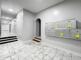 5800 N 16th St in Philadelphia, PA - Building Photo