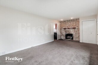 1382 Teakwood Ln in Crystal Lake, IL - Building Photo - Building Photo