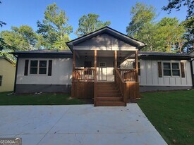 402 Loblolly Ridge in Locust Grove, GA - Building Photo