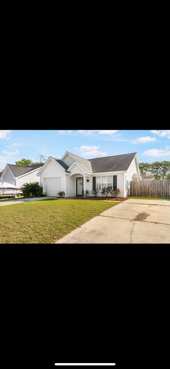 151 Radford Cir in Dothan, AL - Building Photo - Building Photo