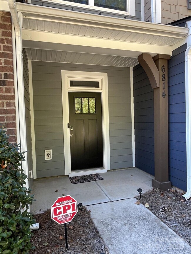 6814 Harris Bay Rd in Charlotte, NC - Building Photo - Building Photo