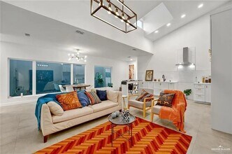2625 Warbler Ave in McAllen, TX - Building Photo - Building Photo