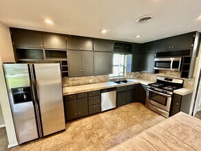 1827 S Broadway Blvd in Ada, OK - Building Photo - Building Photo