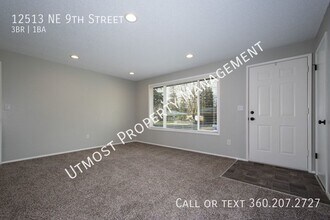 12513 NE 9th St in Vancouver, WA - Building Photo - Building Photo