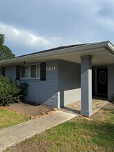 5811 McKnight St in Houston, TX - Building Photo - Building Photo