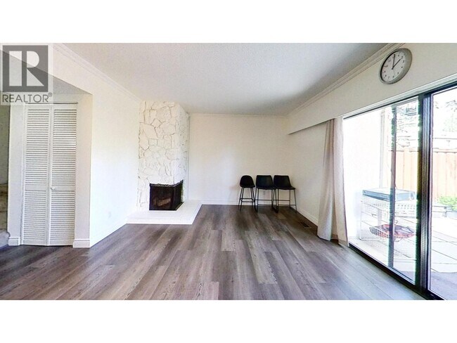9411 Glendower Dr in Richmond, BC - Building Photo - Building Photo
