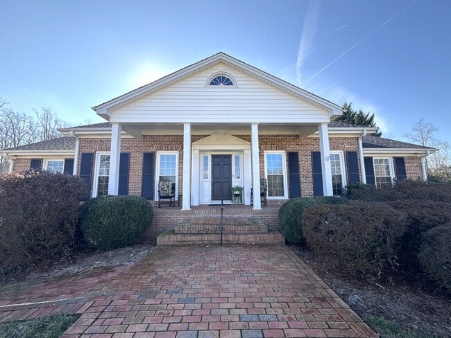218 Fairway Dr in Shelby, NC - Building Photo - Building Photo