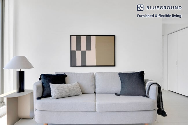 1035 W Van Buren St, Unit SI FL21-ID753 in Chicago, IL - Foto de edificio - Building Photo