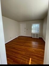 4419 Erie Ave, Unit 2 in Cincinnati, OH - Building Photo - Building Photo