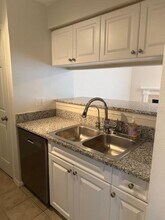 1000 W Horatio St in Tampa, FL - Building Photo - Building Photo