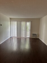 3565 Linden Ave, Unit 110 in Long Beach, CA - Building Photo - Building Photo