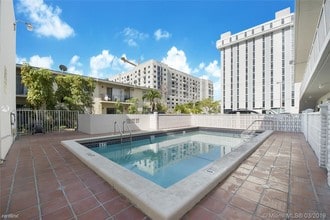 1235 Mariposa Ave in Coral Gables, FL - Building Photo - Building Photo