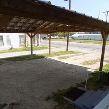 404 S Lasalle St in Navasota, TX - Building Photo - Building Photo