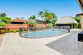 15413 SW 116th Terrace in Miami, FL - Building Photo - Building Photo